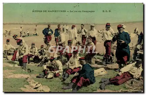 Ansichtskarte AK Militaria Scenes de manoeuvre Le jus en campagne