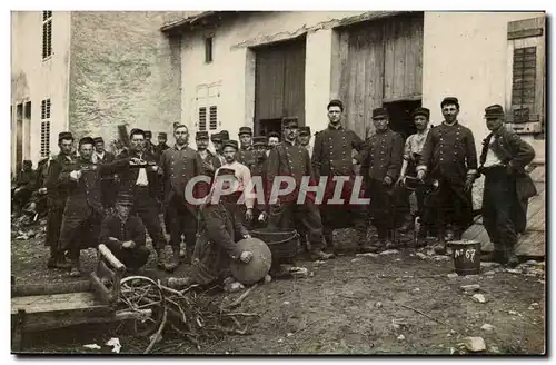 Ansichtskarte AK Militaria CARTE PHOTO Regiment Soldats