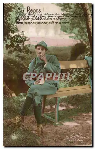 Cartes postales Militaria Soldat au repos ! (cigarette)