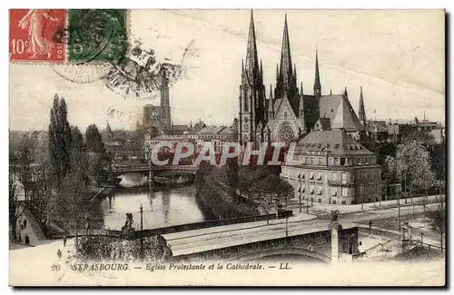 Strasbourg Cartes postales Eglise protestante et la cathedrale