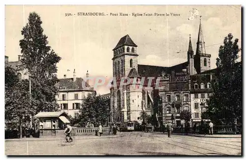 Ansichtskarte AK Strasbourg Pont Kuss Eglise Saint Pierre le vieux