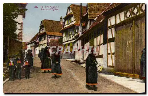 En Alsace - Retour de l'Eglise - Cartes postales