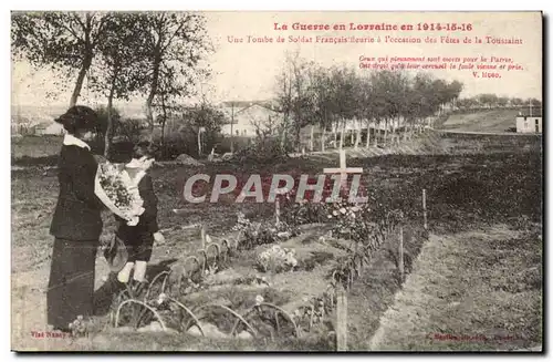 La Guerre en Lorraine 1914 1918 - Tombe de Soldat Francais fleurie a l&#39ocassion des Fetes de la T