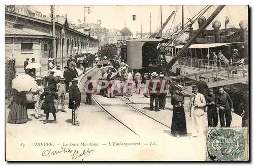 Dieppe - La Gare Maritime - L'Embarquement - Cartes postales