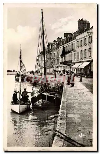 St Valery en Caux - Le Quai d&#39amont - Cartes postales