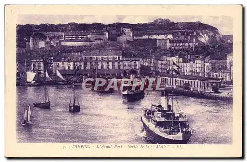 Dieppe - L&#39Avant Port - Sortie de la Malle - Ansichtskarte AK