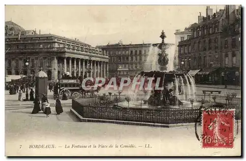 Bordeaux - Fontaine et la Place de la Comedie Cartes postales