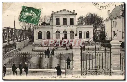 Langon - L'Hotel de Ville - Cartes postales