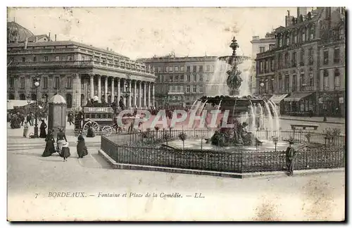 Bordeaux - Fontaine et la Place de la Comedie Cartes postales