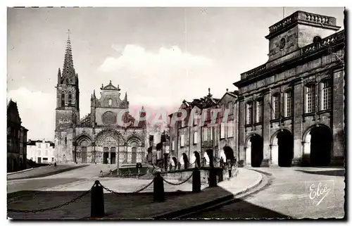 Cartes postales moderne Bazas La cathedrale la place et l'hotel de ville