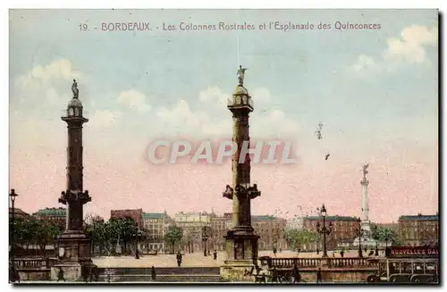 Cartes postales Bordeaux Les colonnes rostrales et l'esplanade des Quinconces