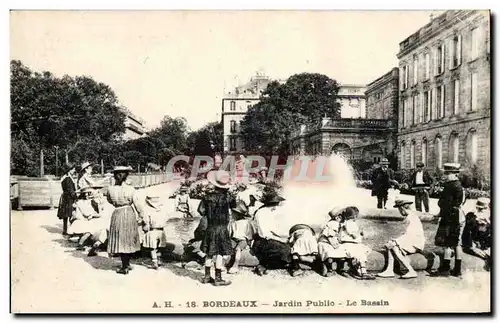 Bordeaux Ansichtskarte AK Jardin public Le bassin (enfants)