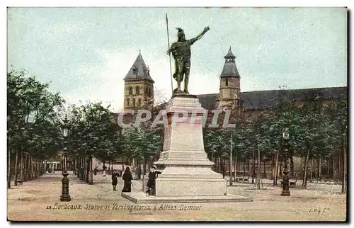 Bordeaux Ansichtskarte AK Statue de Vercingetorix et allees DAmour