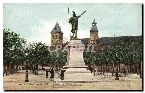 Bordeaux Cartes postales Statue de Vercingetorix et allees DAmour