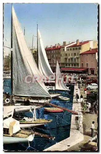 Saint Tropez Cartes postales moderne Un coin du port