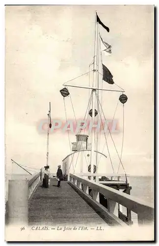 Calais - La Jetee de l'Est - bateau - boat - Cartes postales