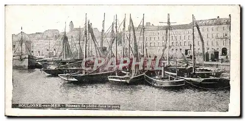 Cartes postales Boulogne sur Mer Bateaux de peche dans le port (bateau boat ship)