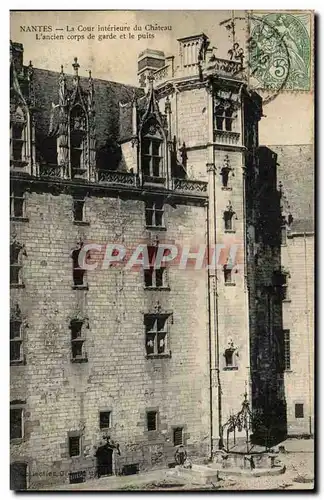 Nantes Cartes postales La cour interieure du chateau L&#39ancien corps de garde et le puits