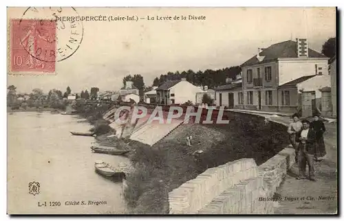 Pierre percee Cartes postales La levee de la Divote