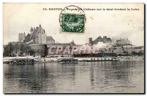 Nantes Ansichtskarte AK Facade du chateau sur le Quai bordant La Loire (train lavoir)