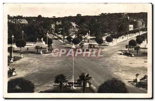 La Baule les pins Cartes postales Place des Palmiers