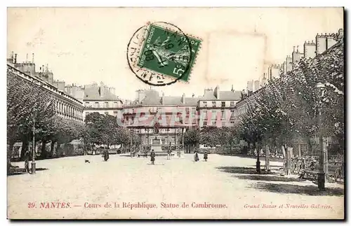 Nantes Ansichtskarte AK Cours de la Republique statue de Cambronne