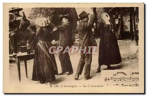 Auvergne Ansichtskarte AK Le croisement (folklore costume danse)