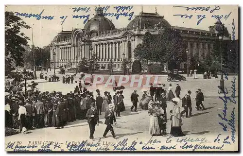 Paris Ansichtskarte AK Le petit palais (caleches exposition 1900)