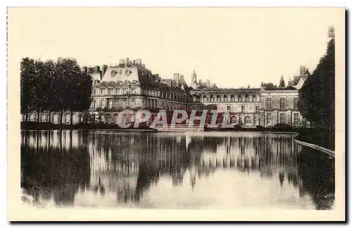 Fontainebleau - Le Chateau - Ensemble sur la Piece d&#39Eau - Ansichtskarte AK