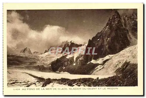 Ansichtskarte AK Chamonix Au fond de la mer de glace glacier du geant et le requin