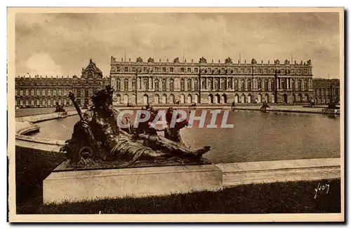 Versailles Cartes postales Facade du palais sur les parterres d&#39eau