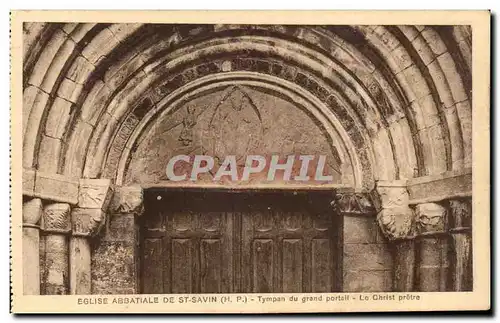 St Savin Cartes postales L&#39eglise abbatiale Tympan du grand portail Le Christ pretre