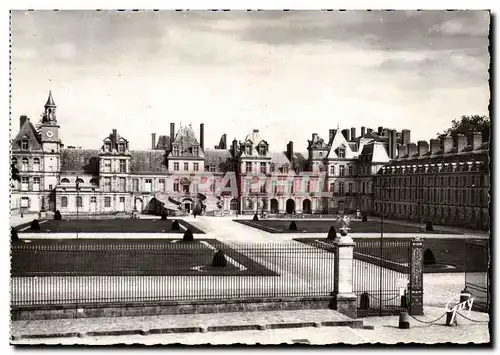 Fontaineableau Cartes postales moderne Le palais Cour du cheval blanc ou des adieux