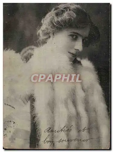 Fantaisie - femme - Woman with knowing smile in fur coat - Ansichtskarte AK