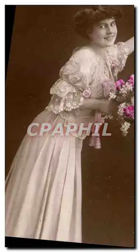 Fantaisie - Femme - Woman in beautiful lace dress - Cartes postales