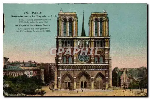 Paris - 4 - Notre Dame - La Facade - Cartes postales