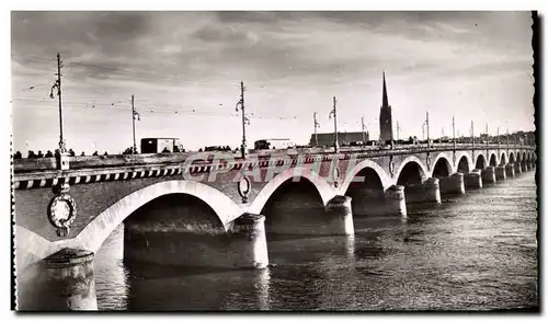 Bordeaux - Le Pont de Pierre et la Tour Saint Michel - Cartes postales