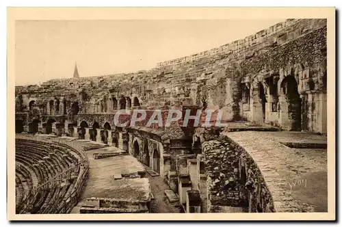 Nimes - L'Interieur des Arenes - Galeries et Gradins - Cartes postales