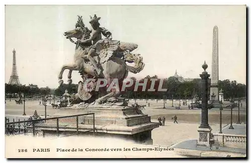 Paris Cartes postales Place de la Concorde vers les Champs Elysees (Tour Eiffel)