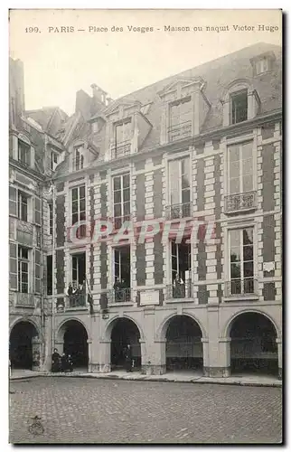 Paris Cartes postales Place des Vosges Maison ou naquit Victor Hugo