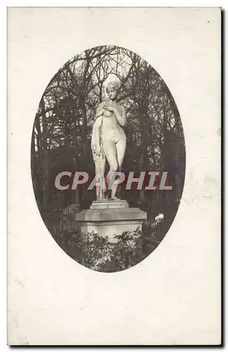 Arts - Graceful sculpture in oval frame - Cartes postales