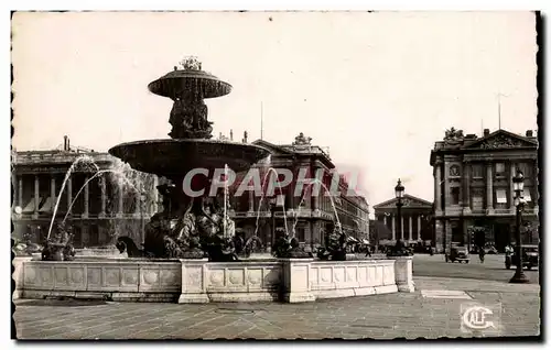 Paris Cartes postales moderne Fontaine de la Concorde et rue Royale