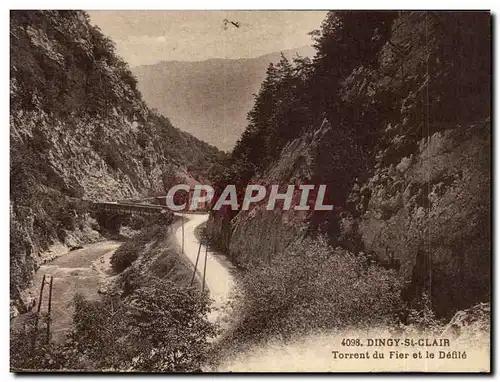 Cartes postales Dingy St Clair Torrent de Fier et le defile