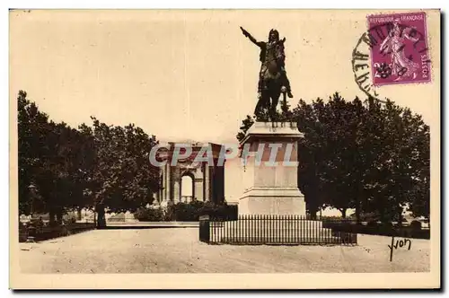 Cartes postales Montpellier Jardins du Peyrou Statue de Louis XIV et chateau d&#39eau