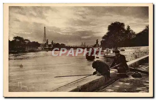 Paris Cartes postales Pecheurs en Seine Au coucher de soleil pres le pont de la concorde et Alexandre III