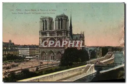 Paris - 4 - Notre Dame - Le Parvis - La Seine