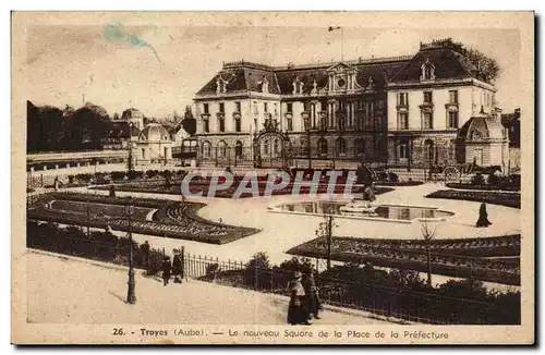 Troyes Cartes postales Le nouveau square de la place de la Prefecture