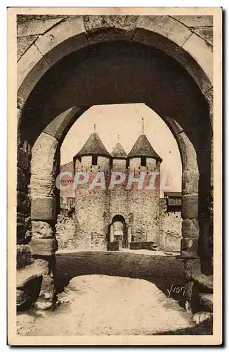 Carcassonne - La Cite - Entree du Chateau Cartes postales
