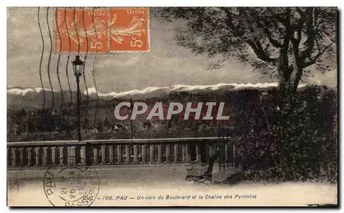 Cartes postales Pau un coin du boulevard et la chaine des Pyrenees