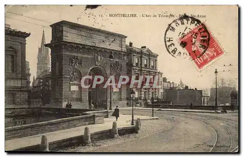 Ansichtskarte AK Montpellier L&#39Arc de TRiomphe Eglise Ste Anne